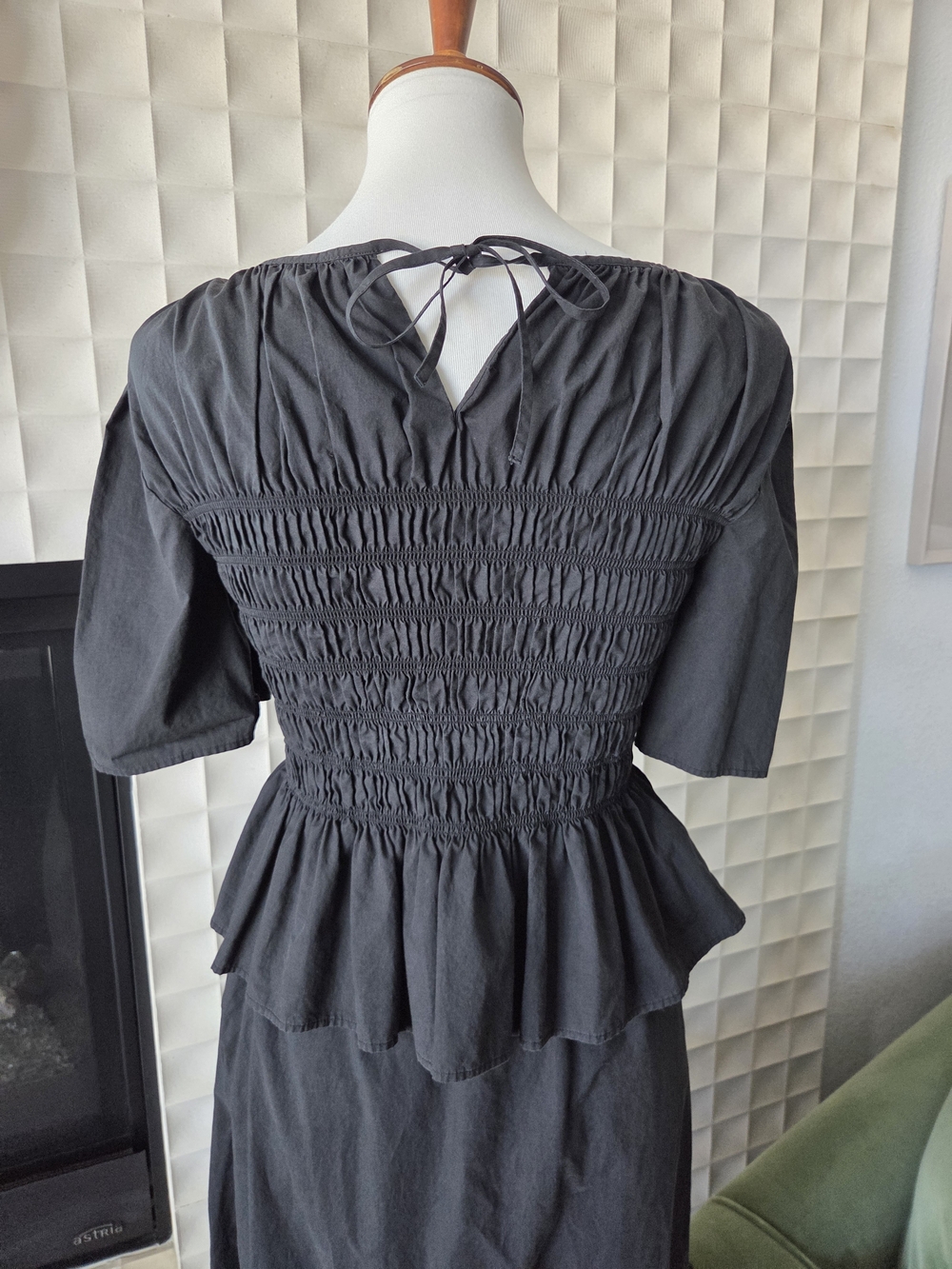 Rails Rosie Peplum Smocked Top Medium + Rails Rhea Tiered Eyelet Skirt Large - Picture 4 of 14